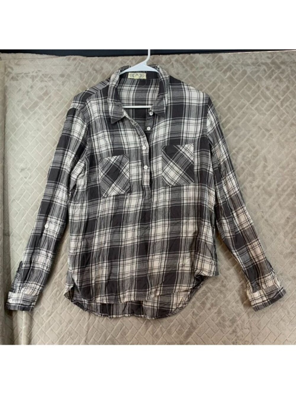 Pink Rose Shirt Women XL Black & White Plaid Rayon Button-Up Popover Long Sleeve